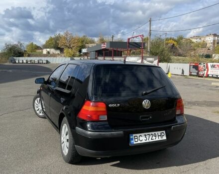 Черный Фольксваген Гольф, объемом двигателя 1.6 л и пробегом 210 тыс. км за 4500 $, фото 4 на Automoto.ua