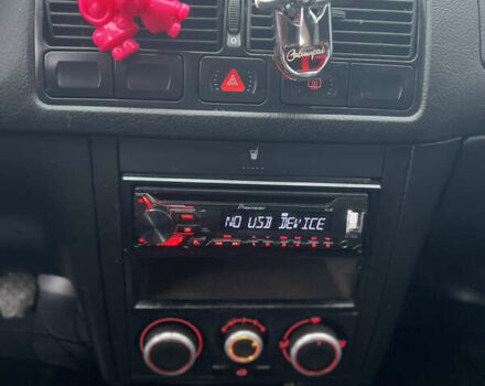 Чорний Фольксваген Гольф, об'ємом двигуна 1.6 л та пробігом 287 тис. км за 2999 $, фото 8 на Automoto.ua