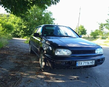 Черный Фольксваген Гольф, объемом двигателя 1.6 л и пробегом 214 тыс. км за 1700 $, фото 2 на Automoto.ua