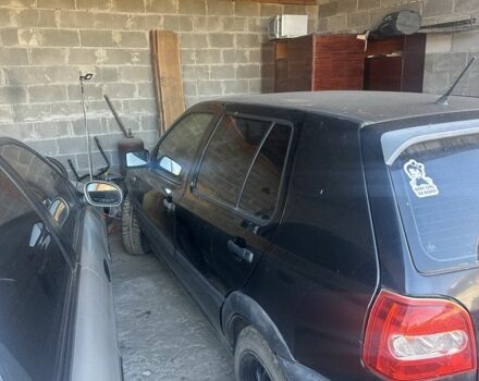 Черный Фольксваген Гольф, объемом двигателя 1.6 л и пробегом 82 тыс. км за 950 $, фото 4 на Automoto.ua