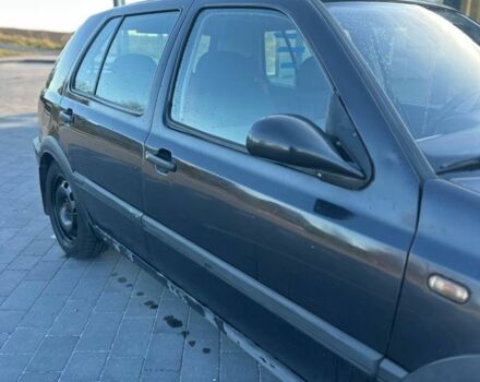 Черный Фольксваген Гольф, объемом двигателя 1.8 л и пробегом 281 тыс. км за 1900 $, фото 11 на Automoto.ua