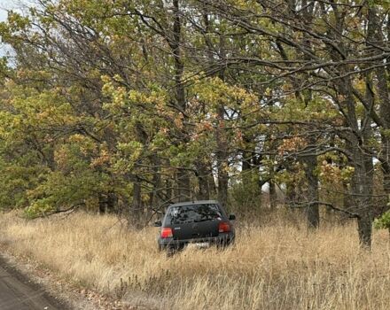 Черный Фольксваген Гольф, объемом двигателя 1.4 л и пробегом 282 тыс. км за 1400 $, фото 4 на Automoto.ua