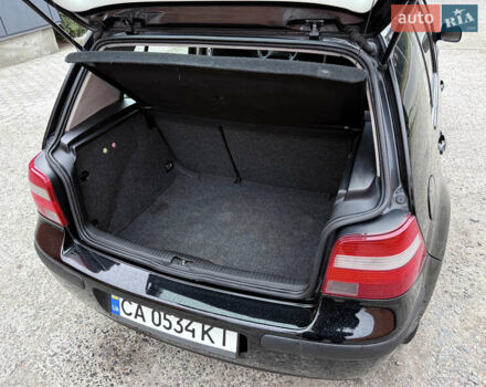 Черный Фольксваген Гольф, объемом двигателя 1.6 л и пробегом 286 тыс. км за 4000 $, фото 6 на Automoto.ua