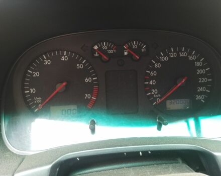 Черный Фольксваген Гольф, объемом двигателя 1.8 л и пробегом 320 тыс. км за 3200 $, фото 4 на Automoto.ua