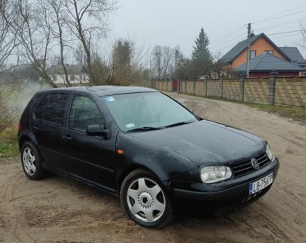 Черный Фольксваген Гольф, объемом двигателя 0 л и пробегом 400 тыс. км за 1150 $, фото 1 на Automoto.ua