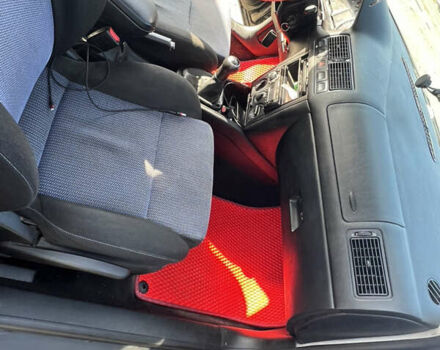 Фольксваген Гольф 1998 в Хмельницком на Automoto.ua Черный Фольксваген Гольф, объемом двигателя 1.6 л и пробегом 300 тыс. км за 3000 $, фото 4 на Automoto.ua