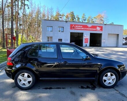Черный Фольксваген Гольф, объемом двигателя 1.6 л и пробегом 265 тыс. км за 4100 $, фото 7 на Automoto.ua