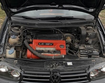 Черный Фольксваген Гольф, объемом двигателя 1.4 л и пробегом 3 тыс. км за 3200 $, фото 5 на Automoto.ua