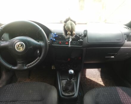 Черный Фольксваген Гольф, объемом двигателя 1.8 л и пробегом 320 тыс. км за 3200 $, фото 3 на Automoto.ua