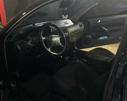 Черный Фольксваген Гольф, объемом двигателя 1.9 л и пробегом 360 тыс. км за 3800 $, фото 8 на Automoto.ua