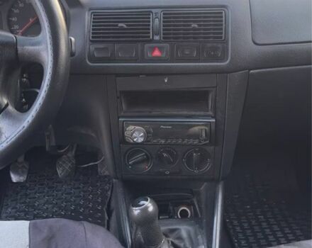 Черный Фольксваген Гольф, объемом двигателя 1.9 л и пробегом 270 тыс. км за 1950 $, фото 20 на Automoto.ua