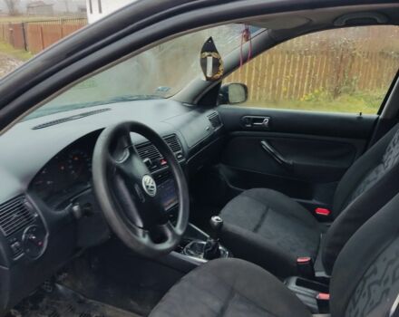 Черный Фольксваген Гольф, объемом двигателя 0 л и пробегом 400 тыс. км за 1150 $, фото 6 на Automoto.ua