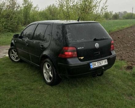 Черный Фольксваген Гольф, объемом двигателя 1.39 л и пробегом 230 тыс. км за 3000 $, фото 6 на Automoto.ua