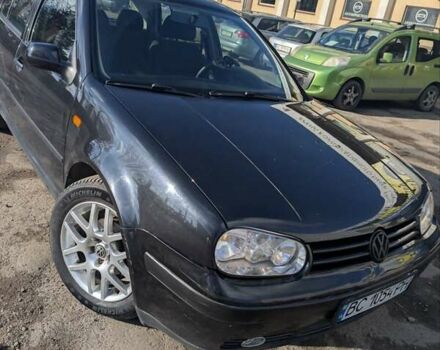 Черный Фольксваген Гольф, объемом двигателя 1.6 л и пробегом 304 тыс. км за 4599 $, фото 4 на Automoto.ua