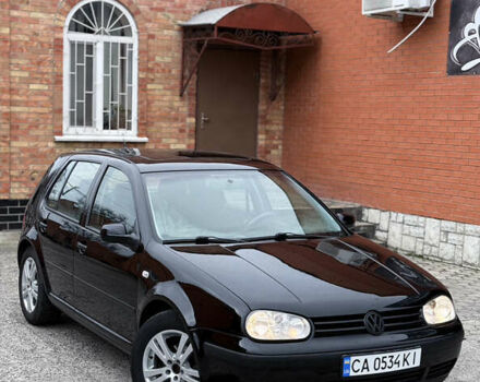 Черный Фольксваген Гольф, объемом двигателя 1.6 л и пробегом 286 тыс. км за 4000 $, фото 1 на Automoto.ua