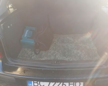 Черный Фольксваген Гольф, объемом двигателя 1.9 л и пробегом 250 тыс. км за 3000 $, фото 6 на Automoto.ua