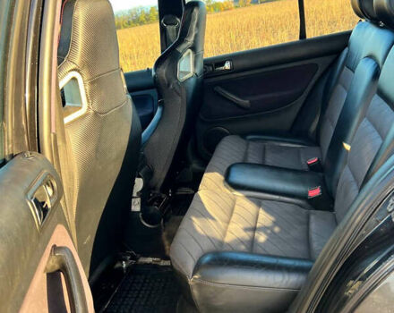 Черный Фольксваген Гольф, объемом двигателя 1.9 л и пробегом 395 тыс. км за 4700 $, фото 13 на Automoto.ua