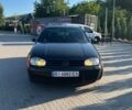 Черный Фольксваген Гольф, объемом двигателя 1.6 л и пробегом 300 тыс. км за 4499 $, фото 1 на Automoto.ua