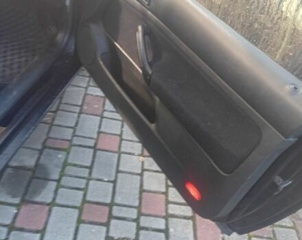 Черный Фольксваген Гольф, объемом двигателя 1.9 л и пробегом 250 тыс. км за 3000 $, фото 3 на Automoto.ua