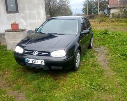 Черный Фольксваген Гольф, объемом двигателя 1.39 л и пробегом 230 тыс. км за 3000 $, фото 7 на Automoto.ua