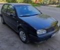 Черный Фольксваген Гольф, объемом двигателя 1.6 л и пробегом 315 тыс. км за 950 $, фото 1 на Automoto.ua