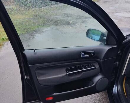 Черный Фольксваген Гольф, объемом двигателя 1.4 л и пробегом 236 тыс. км за 3900 $, фото 9 на Automoto.ua