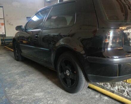 Черный Фольксваген Гольф, объемом двигателя 1.4 л и пробегом 240 тыс. км за 3700 $, фото 4 на Automoto.ua