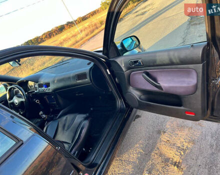 Черный Фольксваген Гольф, объемом двигателя 1.9 л и пробегом 395 тыс. км за 4700 $, фото 10 на Automoto.ua