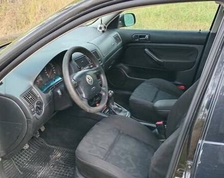 Черный Фольксваген Гольф, объемом двигателя 1.6 л и пробегом 250 тыс. км за 4500 $, фото 8 на Automoto.ua