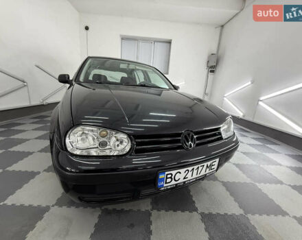 Черный Фольксваген Гольф, объемом двигателя 1.6 л и пробегом 212 тыс. км за 3599 $, фото 34 на Automoto.ua