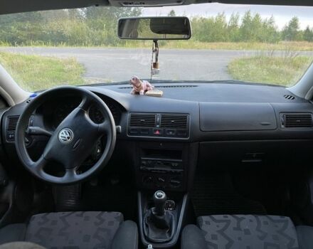 Черный Фольксваген Гольф, объемом двигателя 1.4 л и пробегом 247 тыс. км за 3000 $, фото 4 на Automoto.ua