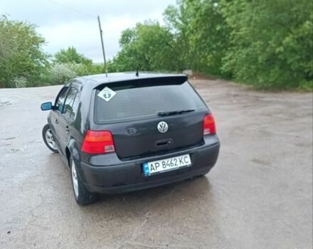 Черный Фольксваген Гольф, объемом двигателя 1.6 л и пробегом 380 тыс. км за 3900 $, фото 2 на Automoto.ua