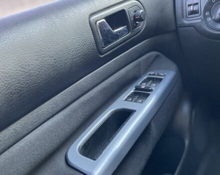 Черный Фольксваген Гольф, объемом двигателя 1.9 л и пробегом 371 тыс. км за 3900 $, фото 9 на Automoto.ua