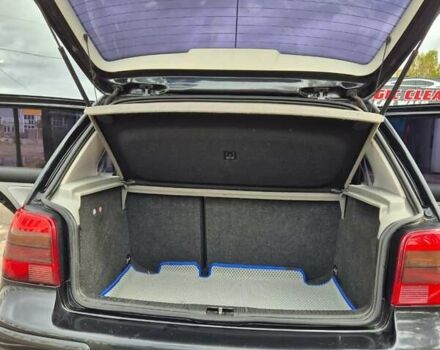 Чорний Фольксваген Гольф, об'ємом двигуна 1.6 л та пробігом 215 тис. км за 4700 $, фото 4 на Automoto.ua