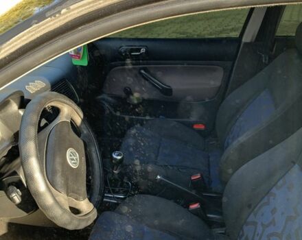 Чорний Фольксваген Гольф, об'ємом двигуна 1.9 л та пробігом 300 тис. км за 1800 $, фото 6 на Automoto.ua