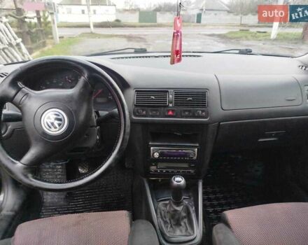 Чорний Фольксваген Гольф, об'ємом двигуна 1.6 л та пробігом 240 тис. км за 2950 $, фото 7 на Automoto.ua