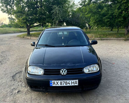 Черный Фольксваген Гольф, объемом двигателя 1.4 л и пробегом 370 тыс. км за 3250 $, фото 5 на Automoto.ua