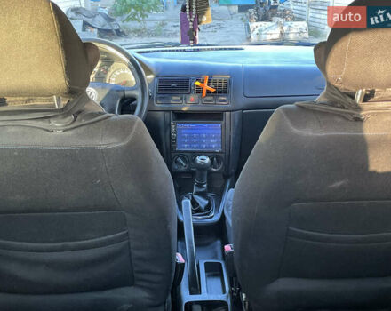 Чорний Фольксваген Гольф, об'ємом двигуна 1.6 л та пробігом 302 тис. км за 4100 $, фото 12 на Automoto.ua