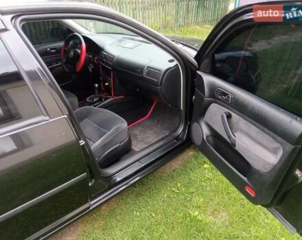 Черный Фольксваген Гольф, объемом двигателя 1.6 л и пробегом 264 тыс. км за 4000 $, фото 15 на Automoto.ua