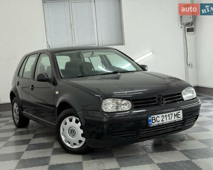 Черный Фольксваген Гольф, объемом двигателя 1.6 л и пробегом 212 тыс. км за 3599 $, фото 37 на Automoto.ua