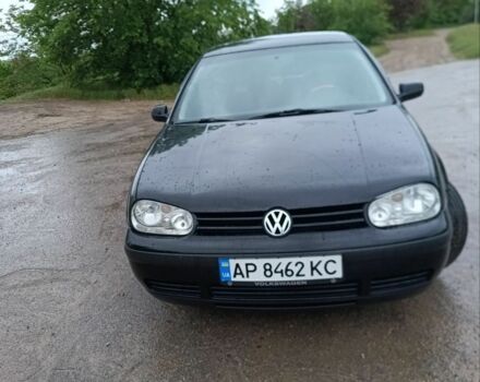 Черный Фольксваген Гольф, объемом двигателя 1.6 л и пробегом 380 тыс. км за 3900 $, фото 6 на Automoto.ua