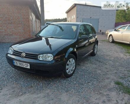 Черный Фольксваген Гольф, объемом двигателя 1.6 л и пробегом 285 тыс. км за 4500 $, фото 2 на Automoto.ua