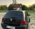 Черный Фольксваген Гольф, объемом двигателя 1.39 л и пробегом 300 тыс. км за 3200 $, фото 1 на Automoto.ua