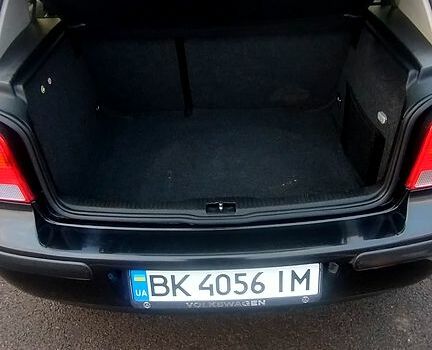 Чорний Фольксваген Гольф, об'ємом двигуна 1.4 л та пробігом 238 тис. км за 3750 $, фото 6 на Automoto.ua