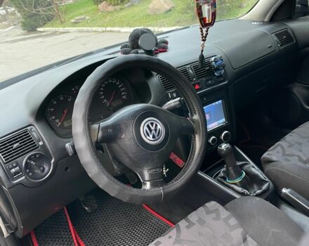 Черный Фольксваген Гольф, объемом двигателя 1.8 л и пробегом 1 тыс. км за 3600 $, фото 6 на Automoto.ua