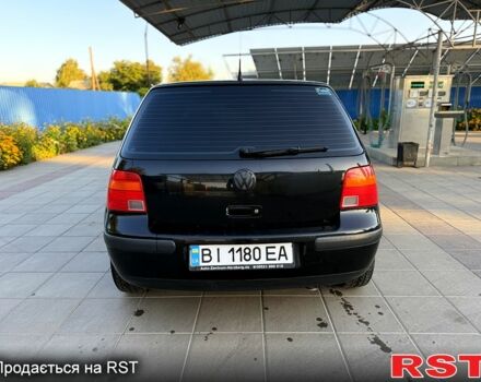 Черный Фольксваген Гольф, объемом двигателя 1.4 л и пробегом 200 тыс. км за 4250 $, фото 4 на Automoto.ua