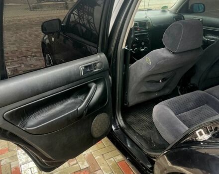 Черный Фольксваген Гольф, объемом двигателя 1.6 л и пробегом 0 тыс. км за 4350 $, фото 10 на Automoto.ua