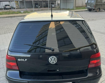 Черный Фольксваген Гольф, объемом двигателя 1.6 л и пробегом 268 тыс. км за 3800 $, фото 3 на Automoto.ua