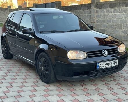 Черный Фольксваген Гольф, объемом двигателя 1.9 л и пробегом 371 тыс. км за 3900 $, фото 1 на Automoto.ua