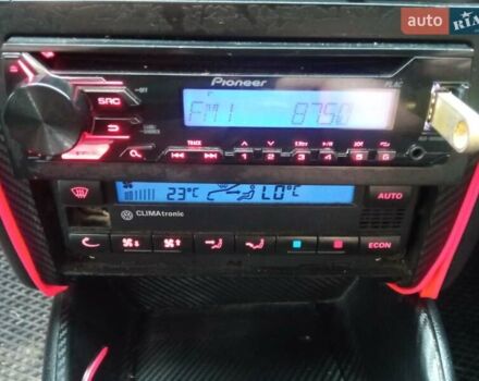 Черный Фольксваген Гольф, объемом двигателя 1.6 л и пробегом 264 тыс. км за 4000 $, фото 12 на Automoto.ua